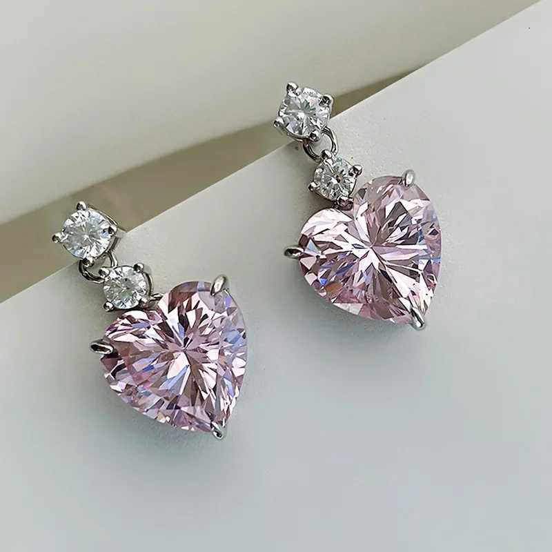 2025 New Peach Heart Earrings Inlaid with Zircon Sweet Jewelry Fashionable and Elegant Daily Matching StyleW251029