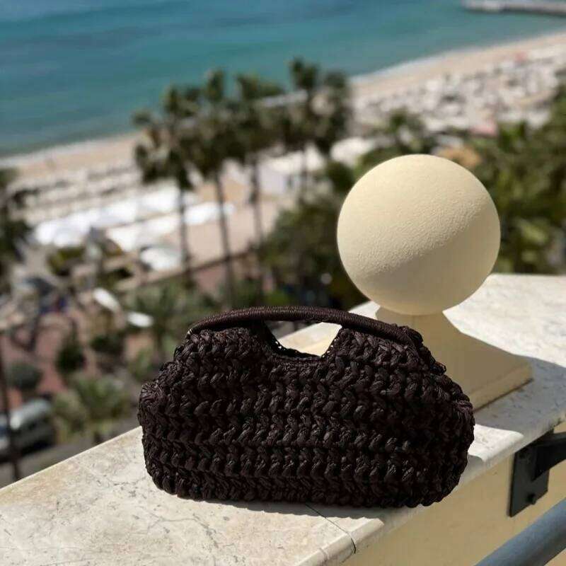 Summer Straw Women Woven Clutch Purse Rattan Handmade Handle Boho Ladies Travel Beach Versatile Kintted Tote Bag