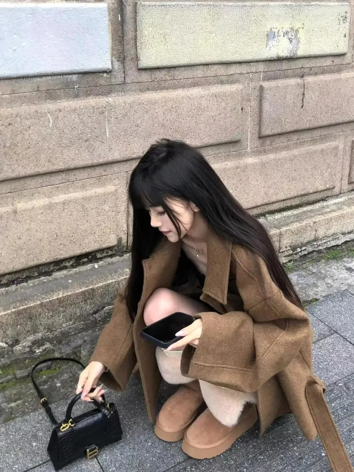 Winter Korean Fashion Woolen Warm Coat Women Chic Shawl Cloak Retro Loose Trench Coat Female Sweet Casual Overcoat 251029