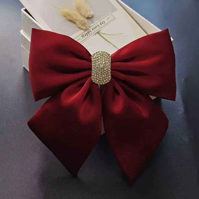 HighEnd Hair Accessories InternetFamous HighEnd French Bangs Satin Bow Headwear and Fashionable Hair Clips for WomenW251028