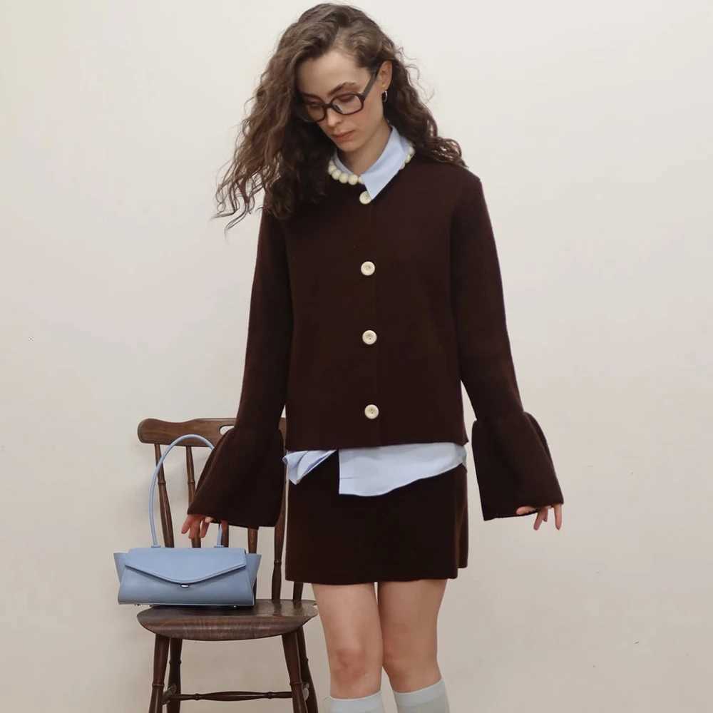 Talenza Autumn Casual Cardigan New Solid Bell Sleeve Loose Button Knitted Jacket Retro Streetwear Women Knitted Sweater OutfitsT251028