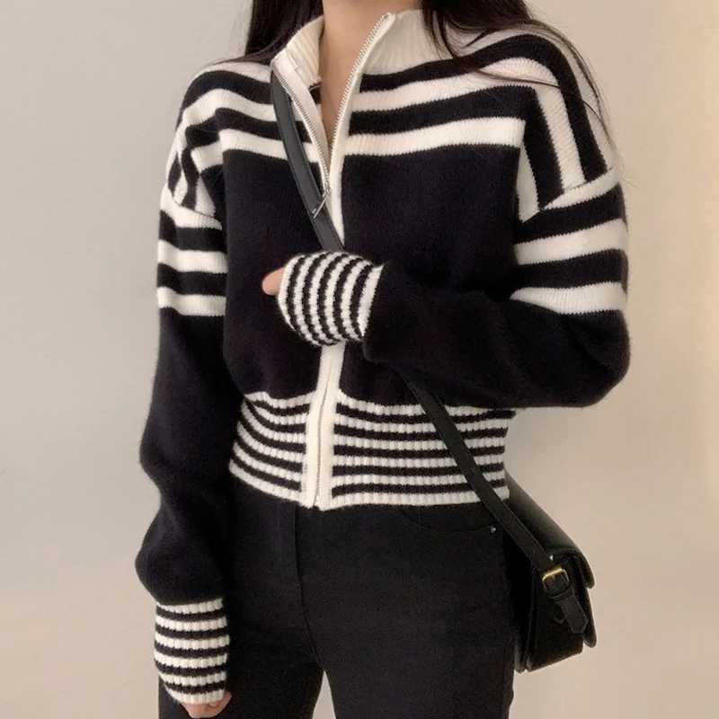 Vintage Contrast Striped Short Cardigan Autumn New Long Sleeve Zipper Knitting Sweater Fashion Street Casual Women ClothingT251028