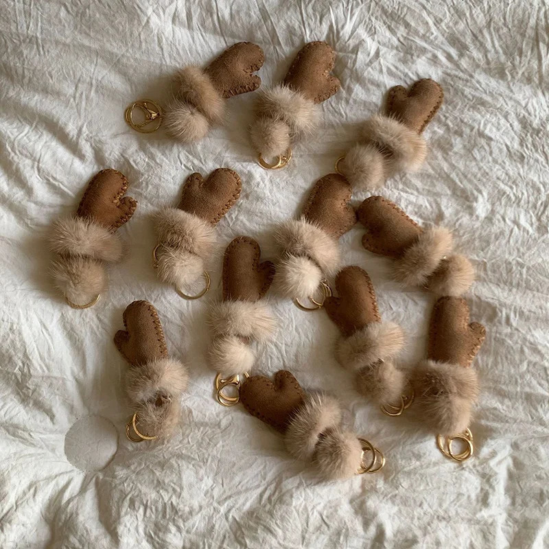 Fashion Fur Plush Mini Glove Pendant Jewelry Bag Decoration Small Gloves Keychain Hanging Charm Accessories 251029