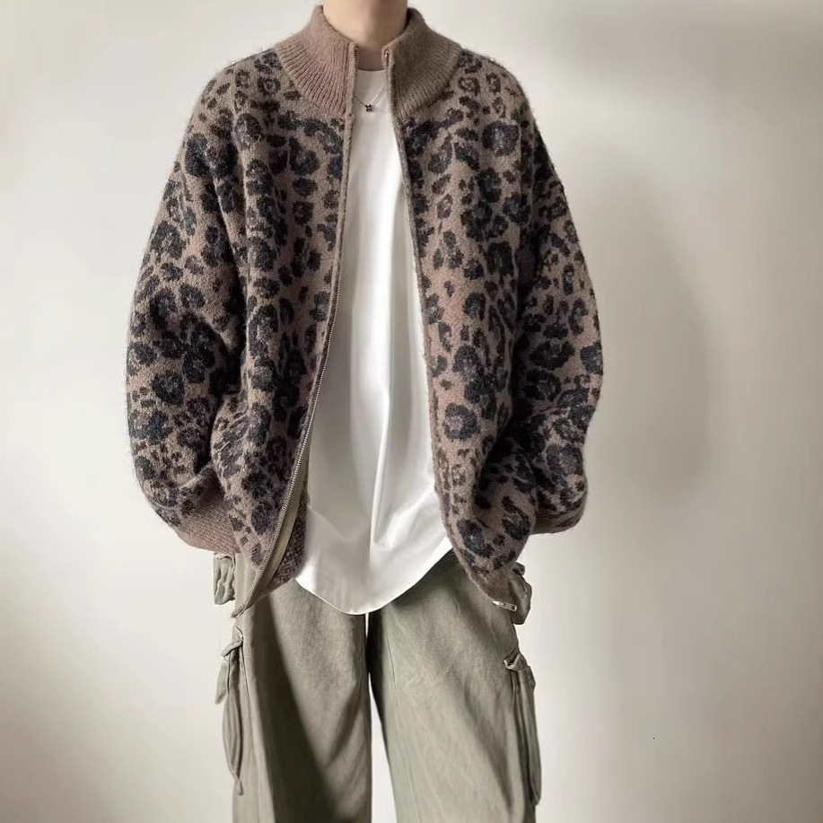 American Style Leopard Print Cardigan Sweater For Men Autumn Designer Jacket And Winter Lazy Style Design Sense Cool And Loose Stand Collar Knitted Ja