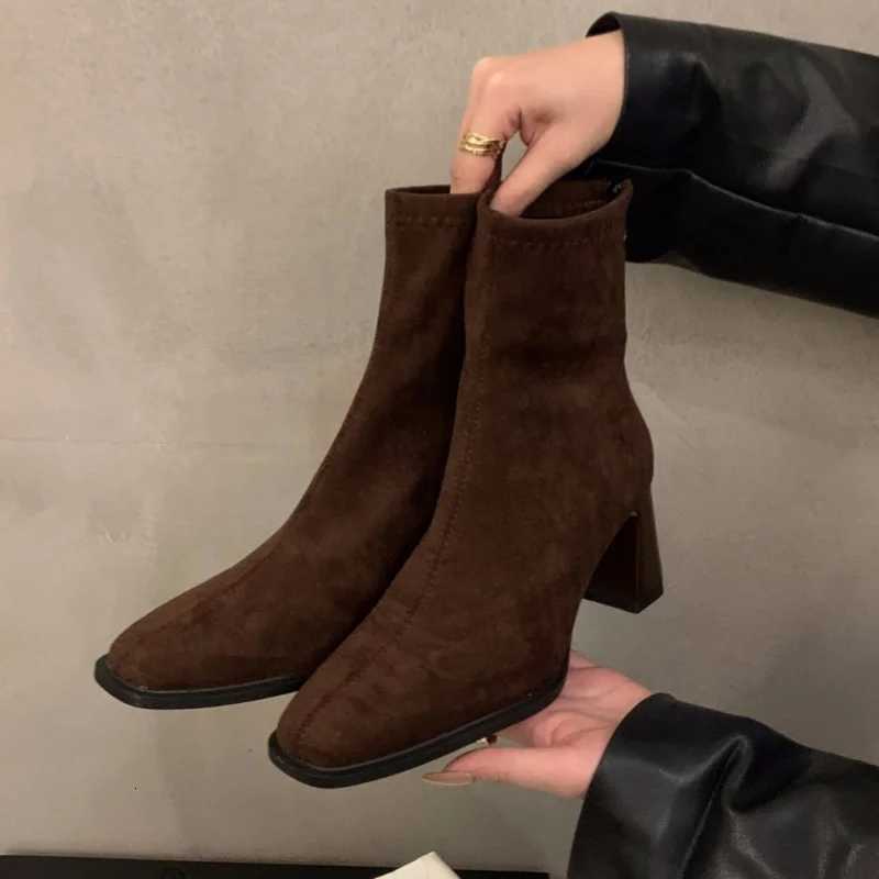 Fashionable New Square Head Sexy Suede Casual Work Boots for Winter Comfortable Zipper Banquet Elegant High Heels Womens Boots Z251029