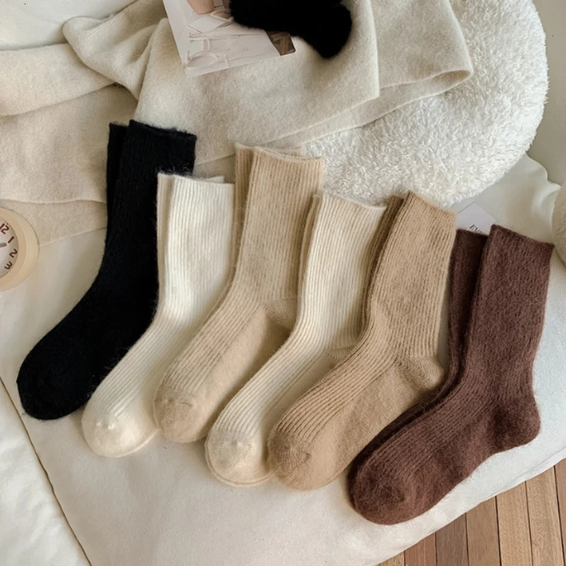 Women Wool Socks Warm Winter Thick Cashmere Fuzzy Casual Solid Color Comfortable Home Sock Soft Long Thermal High Quality 251029