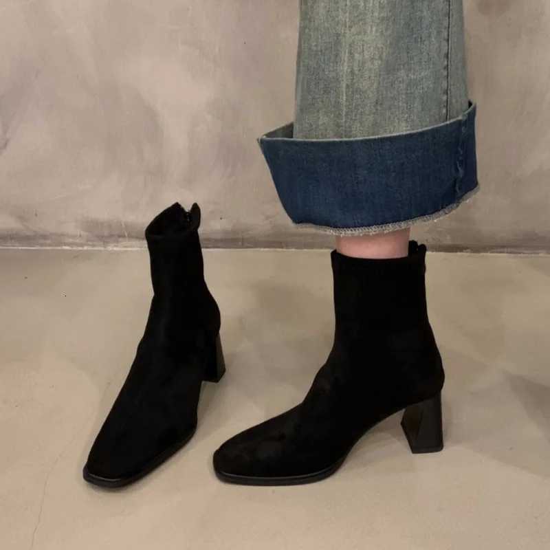 Fashionable New Square Head Sexy Suede Casual Work Boots for Winter Comfortable Zipper Banquet Elegant High Heels Womens Boots Z251029