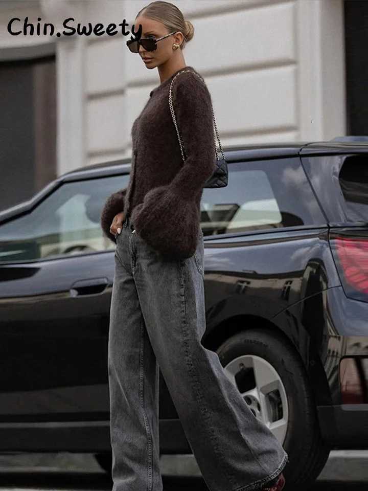 Chic Knitted Flare Sleeve Sweaters Women Loose Solid Oneck Single Breasted Sweater 2025 Autumn Winter Lady Allmatch KnitwearsT251028