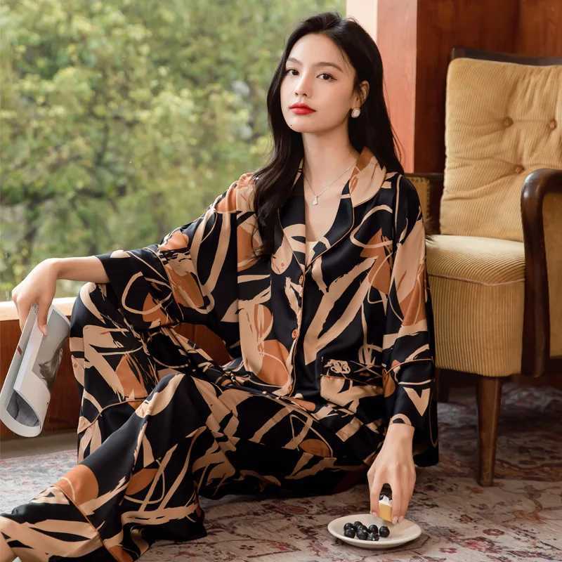 Premium Womens Ice Silk Pajama Set Lightweight Long Sleeve Loungewear Fashionable Silk Design Luxurious Comfort for HomewearT251029