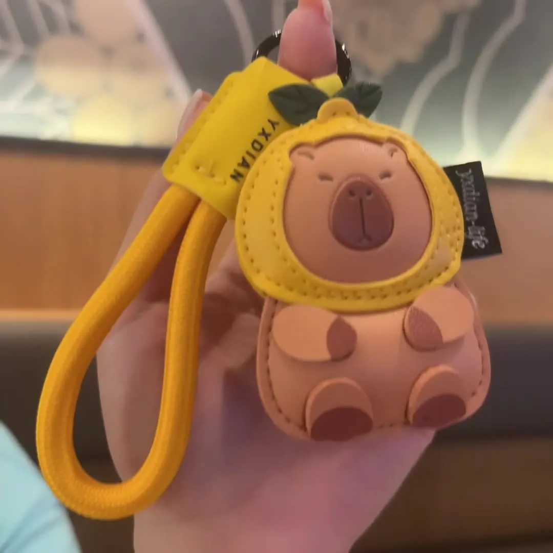Capybara Small Pendant Cartoon PU Leather Cute Animal Ornament Exquisite Couple Bag Charm Small Gift Ideal as a PresentW251029