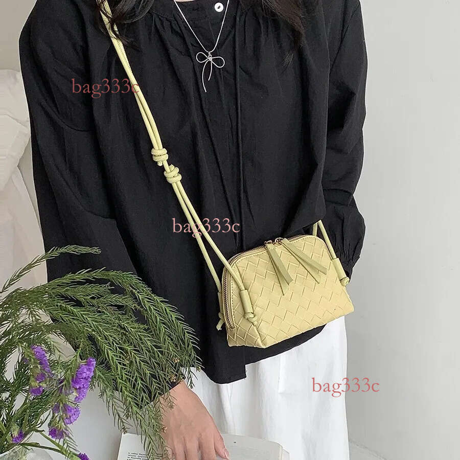 Lanjia- Brand Designer Korean Style Fresh Niche Spring Summer New Soft Woven Women's Single Shoulder Crossbody Shell Bag 4A0f2