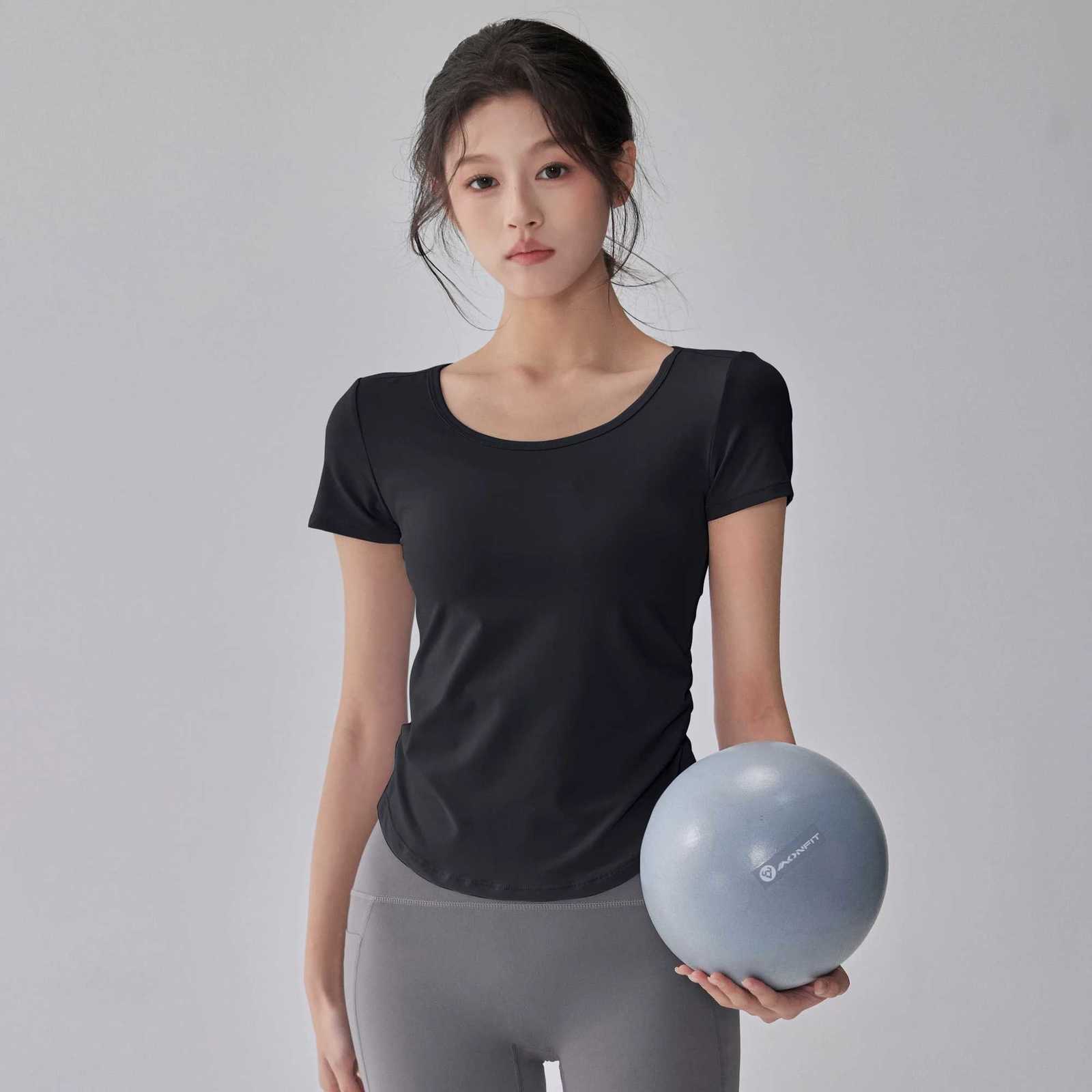 New Summer Cool Sunscreen Sports Top for Womens Mesh Breathable Quickdrying Yoga Suit Shortsleeved Slimming Fitness SuitXJ251029