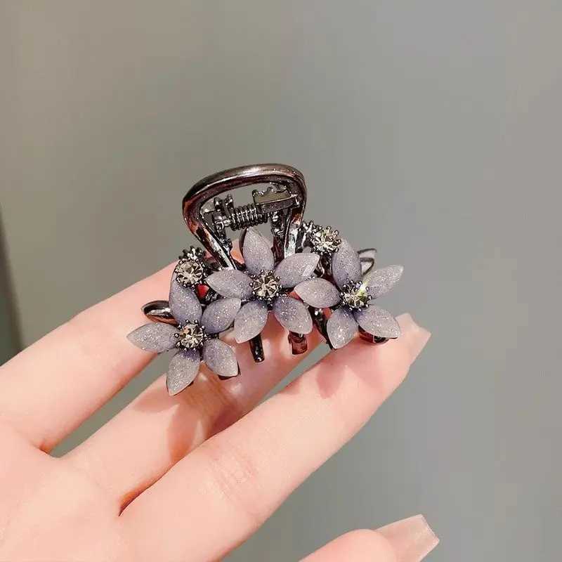 1pc Water Diamond Glass Flower Hairpin High Grade Grip Clip Small Exquisite Shark Clip Temperament Hair ClipW251028