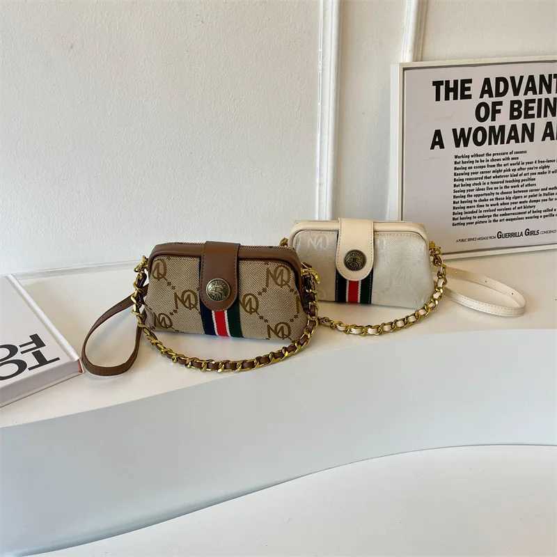 Light luxury brandname highend designer bag female 2025 new spring and summer niche shoulder bag messenger bag W251029