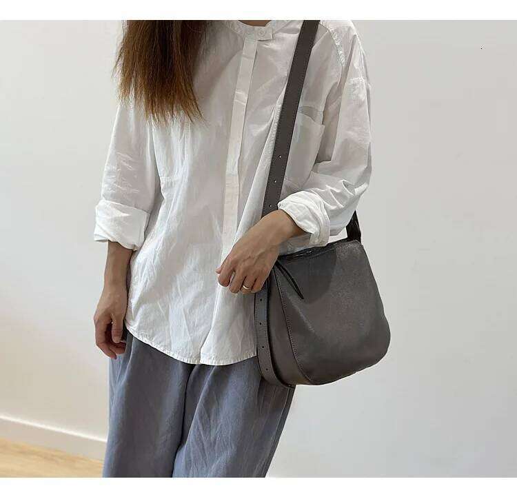 2025 Vegetable-tanned Crossbody for Women, Casual Style, Genuine Leather Shoulder Bag, High-End Feel Bucket Bag