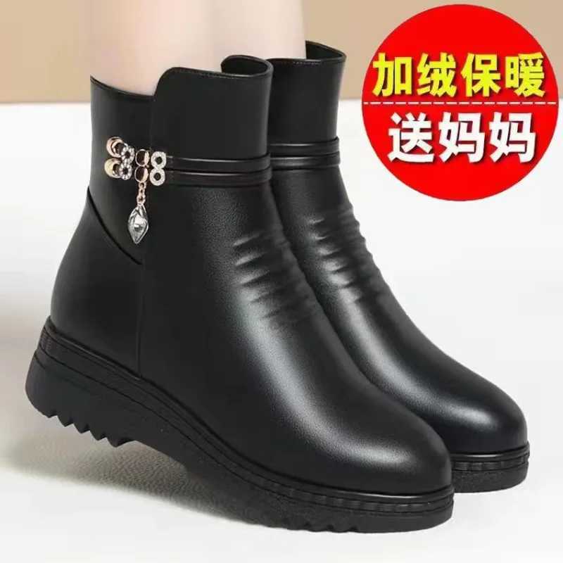 Leather Women Boots 2024 Winter Thick Wool Lined Genuine Leather Women Snow Boots Large Size Women Winter Shoes Z251029