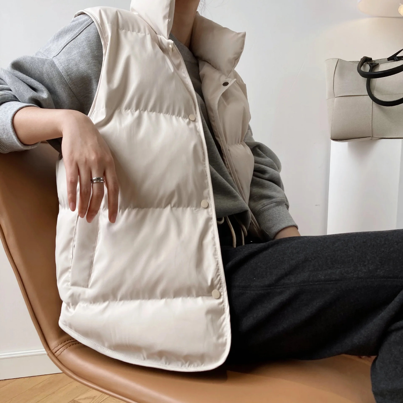 2025 Women Vest Coat Stand Collar Winter Women Warm Coat Oversize Tops Beige Vest Chaleco Mujer Gilet Casaco Feminino 251029