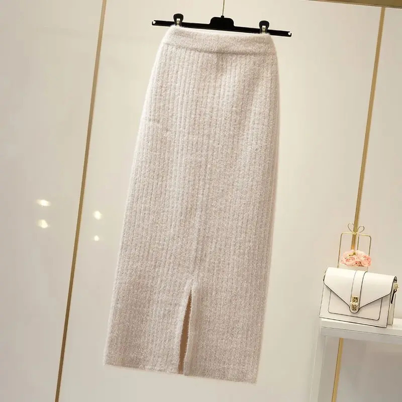Mink velvet skirt female autumn and winter midlength knitted onestep skirt split straight winter skirt casual solid long skirt 251028