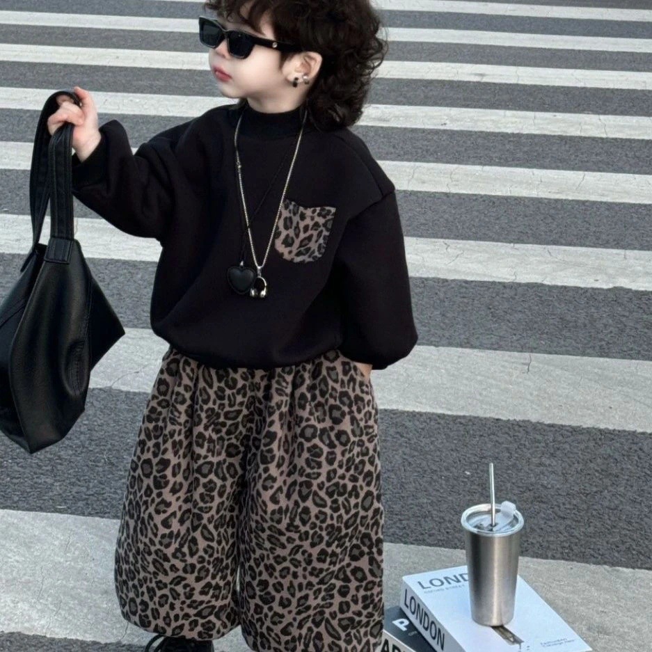 Spring and Autumn Designer Fashion Korean Boys Cool Fashion Multi functional Retro Leopard Pattern Set Children's Fashion Top and Pants