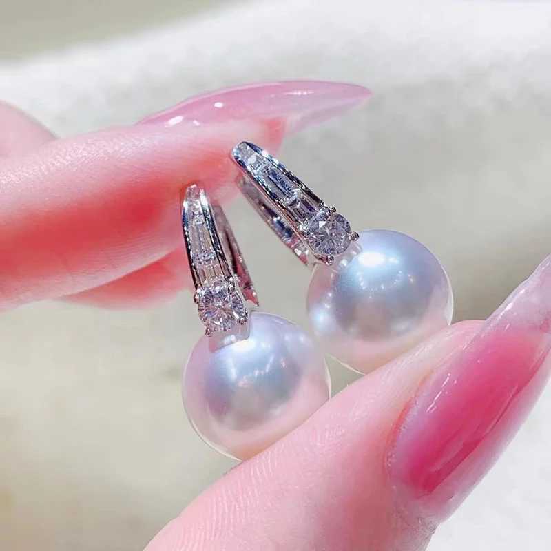 Huitan Exquisite Womens Imitation Pearl Earrings Silver Color Luxury Shiny CZ Daily Wear Temperament Female Earrings JewelryW251029