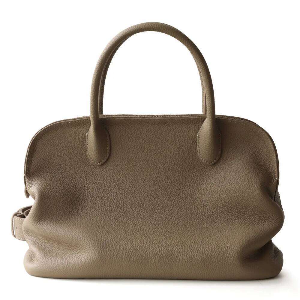 First Layer Cowhide Shell New Niche Design Minimalist Style Soft Genuine Leather Large Capacity Women's Hand Tote Bag 251029