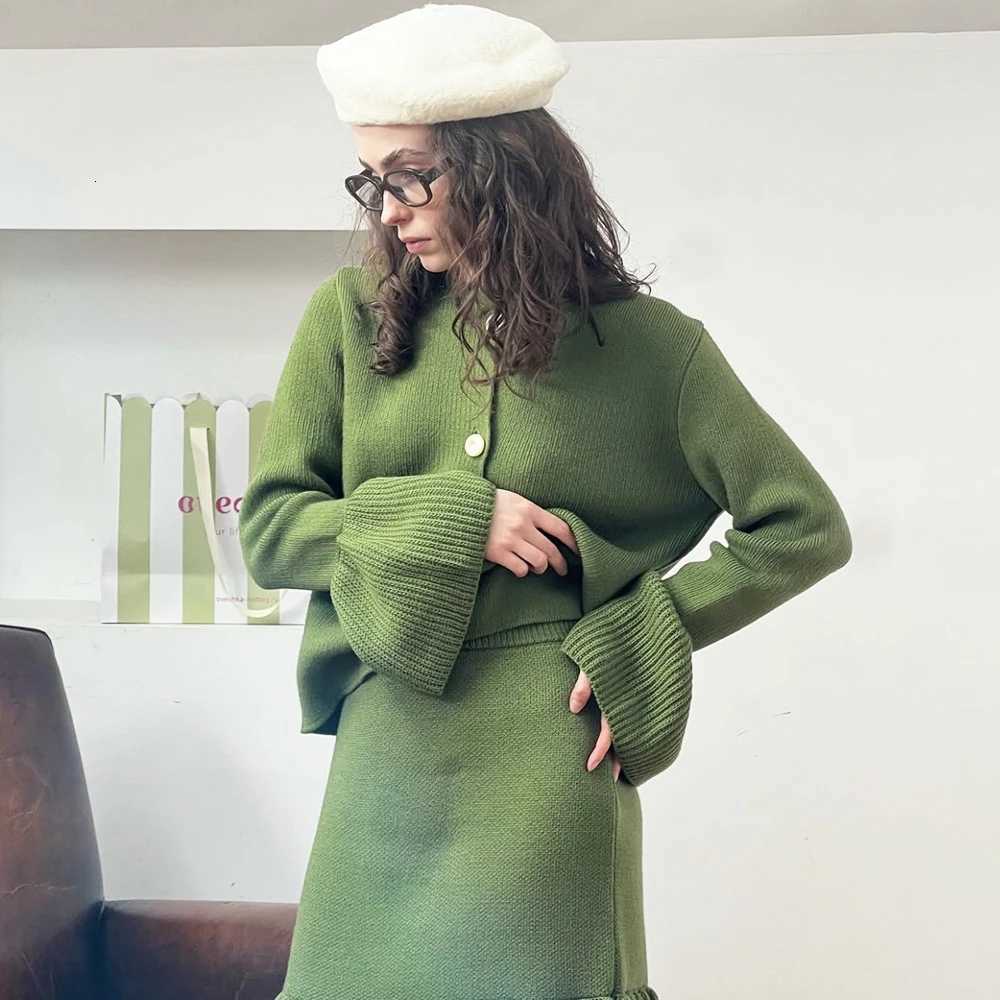 Talenza Autumn Casual Cardigan New Solid Bell Sleeve Loose Button Knitted Jacket Retro Streetwear Women Knitted Sweater OutfitsT251028