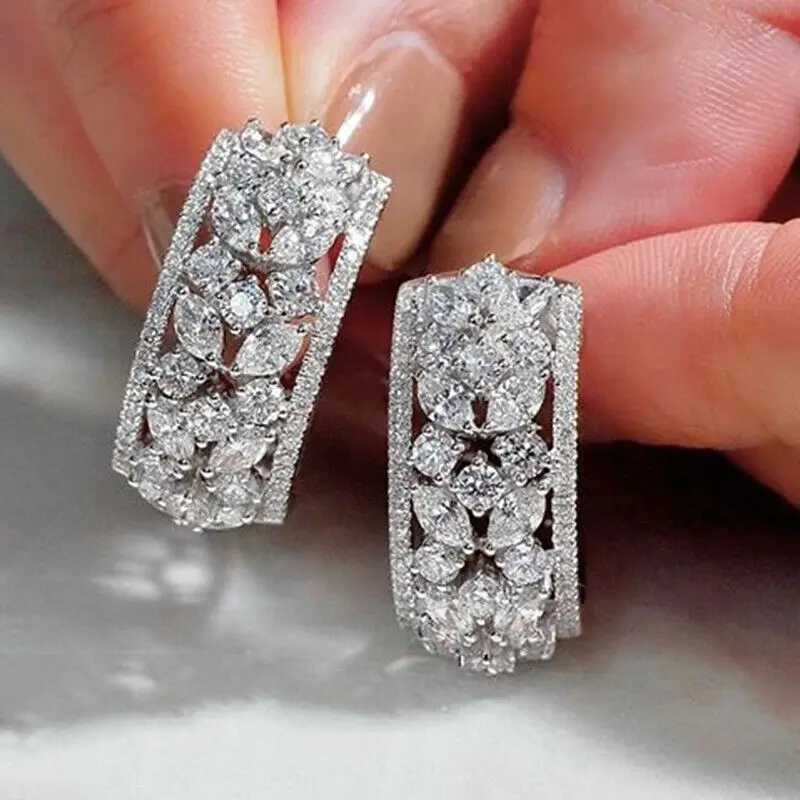 Huitan Luxury Geometric Shaped Stud Earrings Women Inlaid Bling Cubic Zirconia New Trendy Wedding Party Jewelry Drop ShipW251029