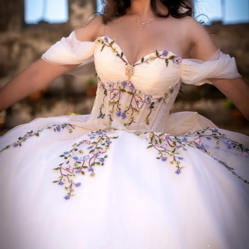 Beige Shiny Ball Gown Quinceanera Dresses Off The Shoulder Applique Lace Beading Bow Tull Party Birthday Sweet 16 Dress Vestidos 15 anos