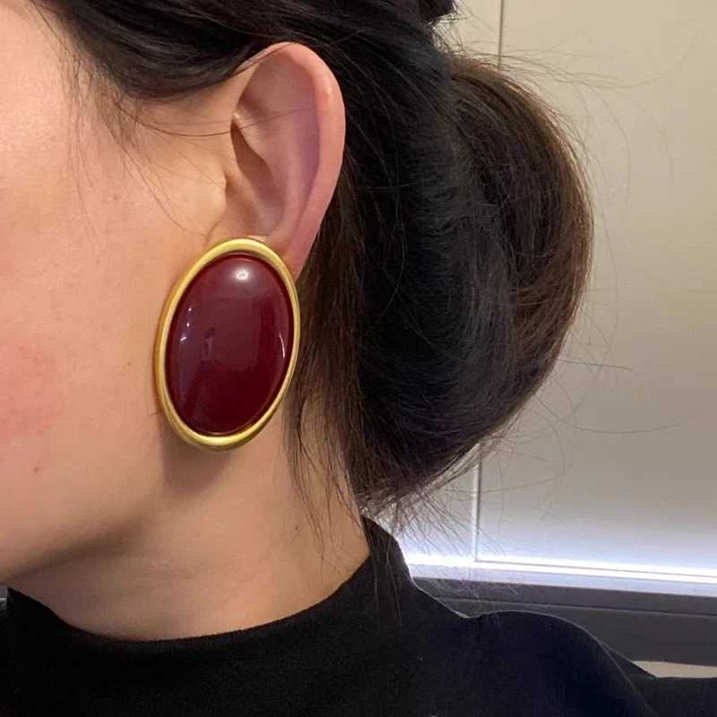 Europe And the United States Light Luxury Retro Senior Sense Wine Red Resin Oval Earrings Female Simple Temperament FashionableW251029