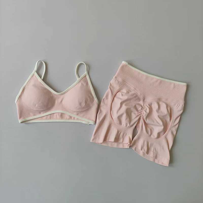 2PCS Yoga Suit Seamless with Chest Pad Tight Sports Bras and High Waist Shorts Outside Wear Running Exercise Fitness Yoga SetXJ251029