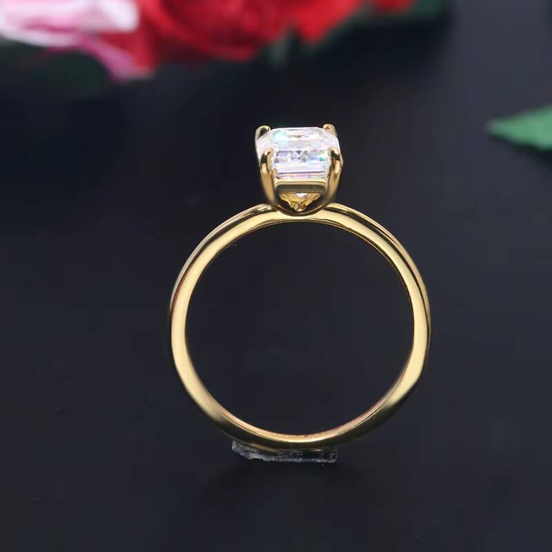 Yingma Jewelry 925 Sterling Silver 14K18K Yellow Gold 6x8 mm Two Carats Emerald Cut Moissanite Ring