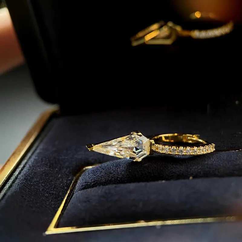 Luomansi Punk Style High Carbon Diamond Earrings Super Flash Sharp Earrings Personalized High JewelryW251029