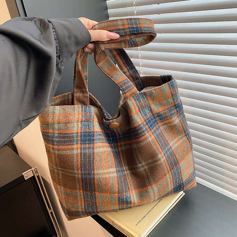 Designer bag Ins Style Fashion Woolen Plaid Single Shoulder Korean Commuter Underarm Large Capacity Casual Tote Bag