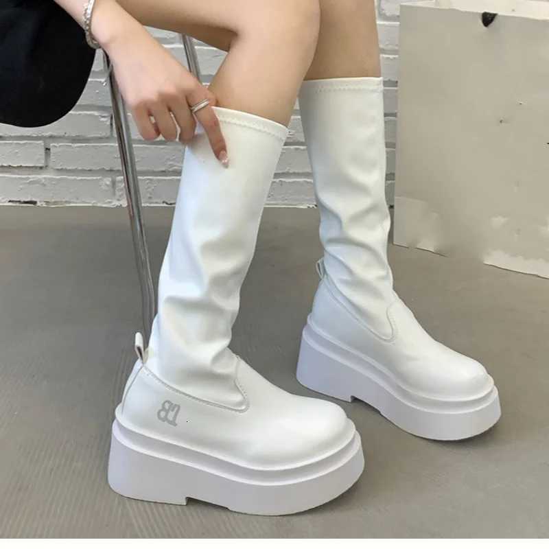 Autumnwinter New Round Toe Square Heel Fashionable Elegant Womens High Boots Thick Soles Retro Temperament Knight Boots Z251029