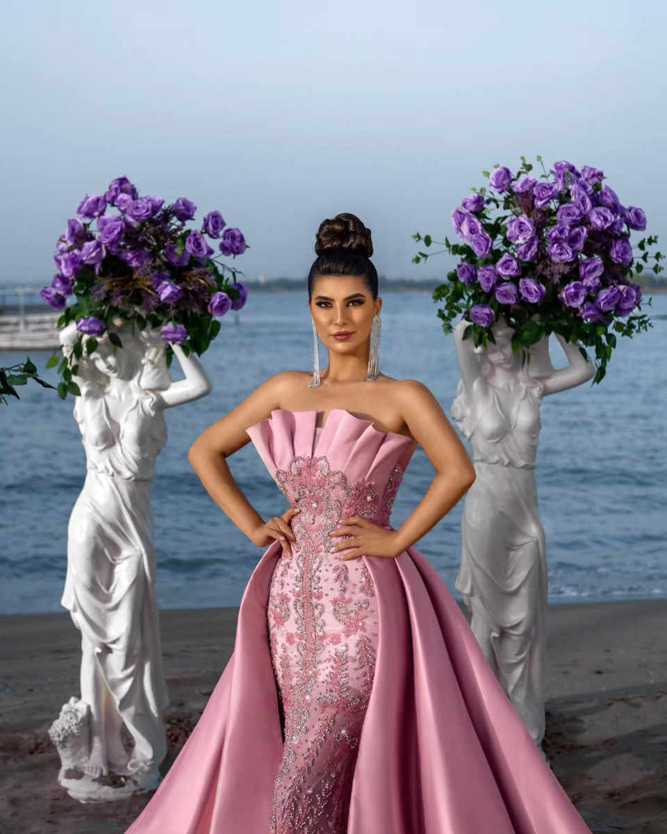 Elegant Mermaid Evening Dresses With Detachable Train Strapless Sleeveless Sequined Crystal Prom Party Gown Customized