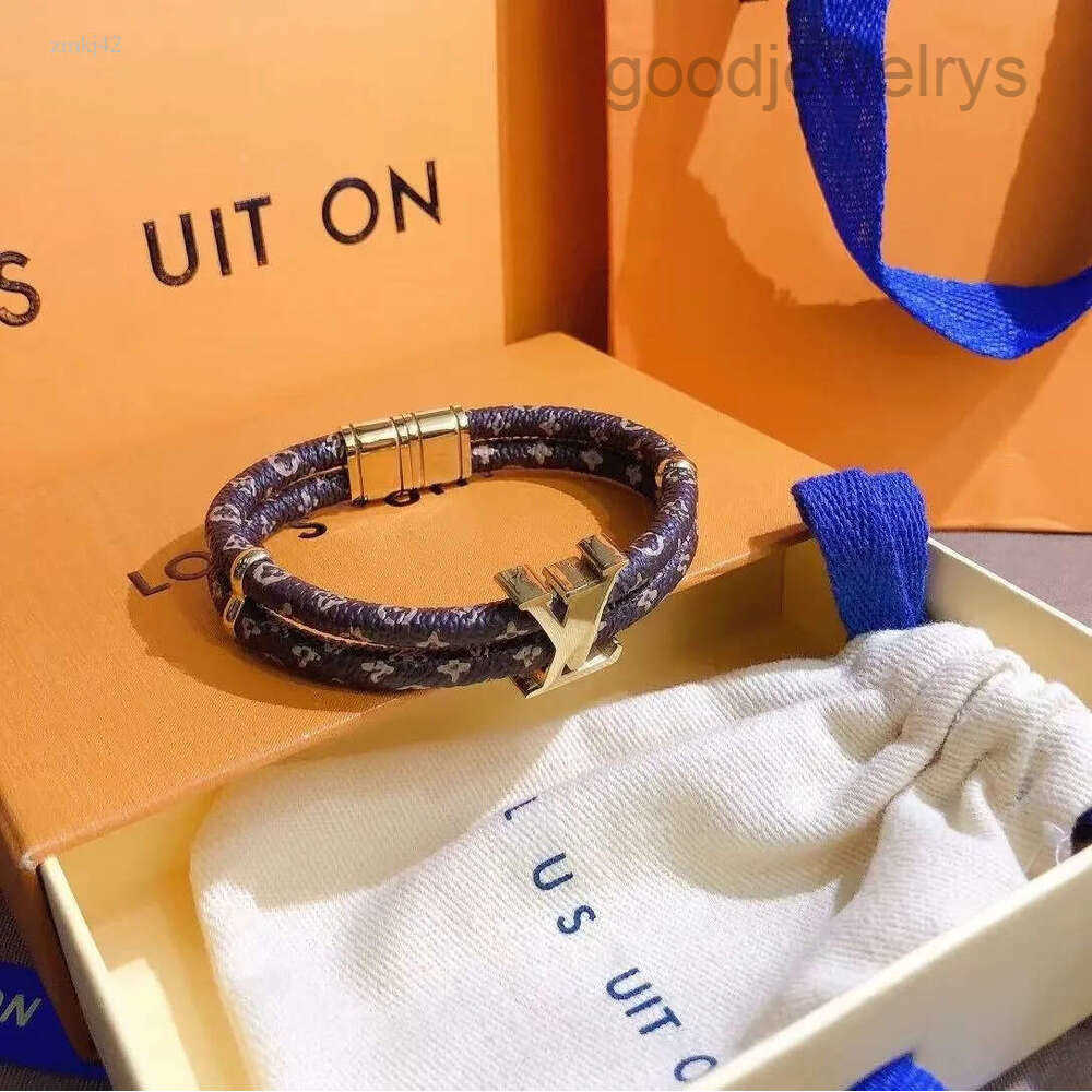 Louise bracelets bangle lvs bracelet designer bracelet jewlery for women bracelet stainless steel jewelry 18k gold bangle woman lock lvness Bracelet couple ae
