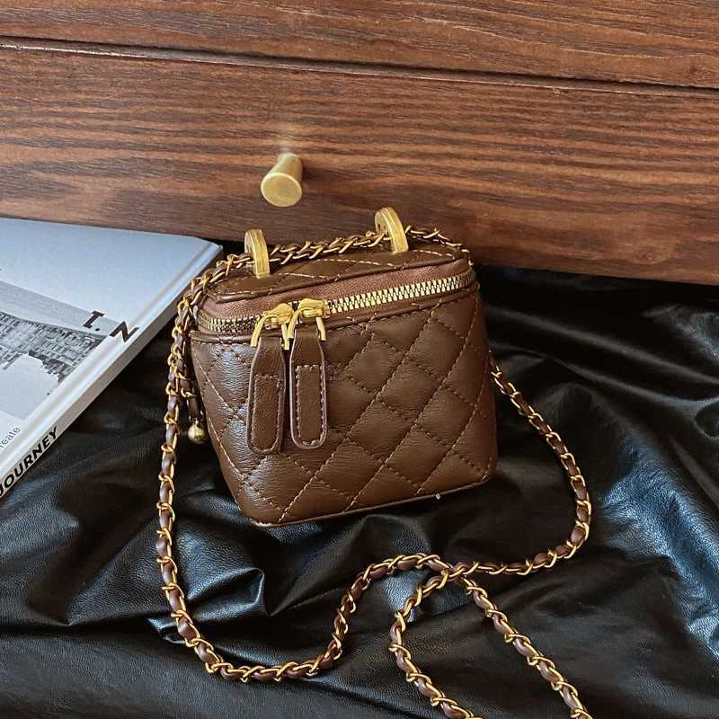 Mini Small Bag For Women 2025 SpringSummer New Trendy Ins Highend Diamond Grid Chain Bag Versatile Fashion Crossbody Bag W251029