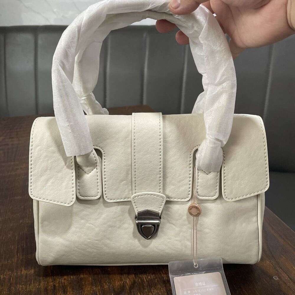 Designer Bag Tote Shoulder Bag Fashion Handheld Briefcase New Commuter Stylish Women S Casual Single Crossbody B