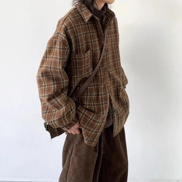 Spring and Autumn Vintage Striped Pocket Cargo Shirt for Men Women College Style Simple Casual Longsleeved 251029