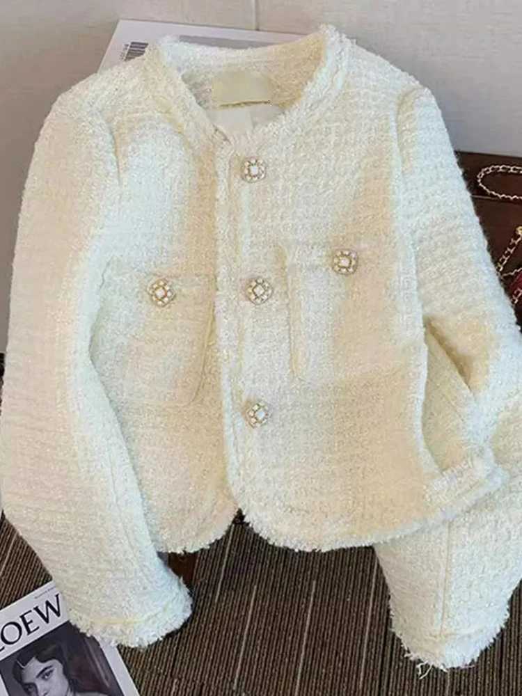 2025 Women Korean White Tweed Jackets Fashion O Neck Elegant Buttons Coat Casual Loose Long Sleeve Female High Quality Outwear Y251105