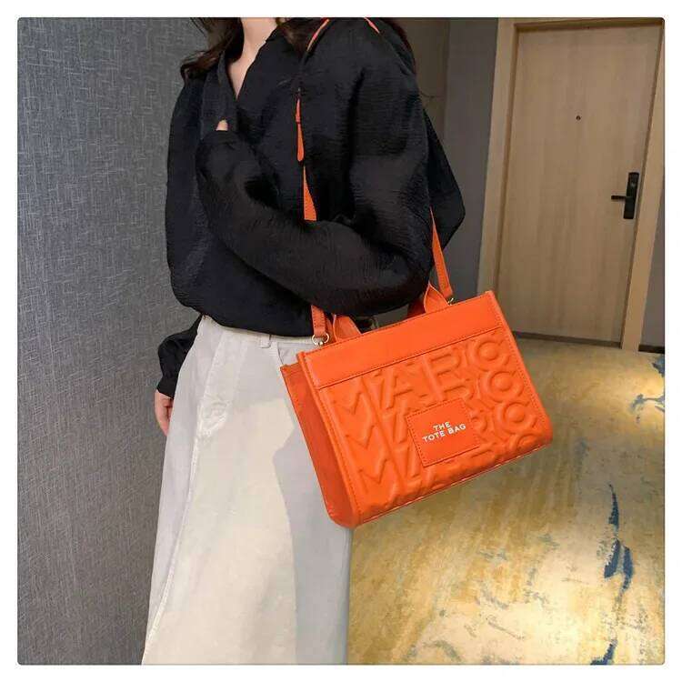 Stylish Tote - Spacious Work & Travel Purse with Artistic Prints, Versatile Shoulder Bag for Women