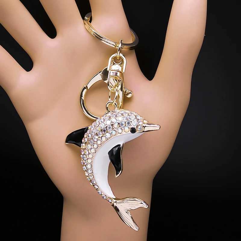 Lucky Dolphin Crystal Cute Animal Keychain Purse Bag Buckle HandBag Pendant for Car Trendy Keyring Holder Women Jewelry KXHK1315W251029