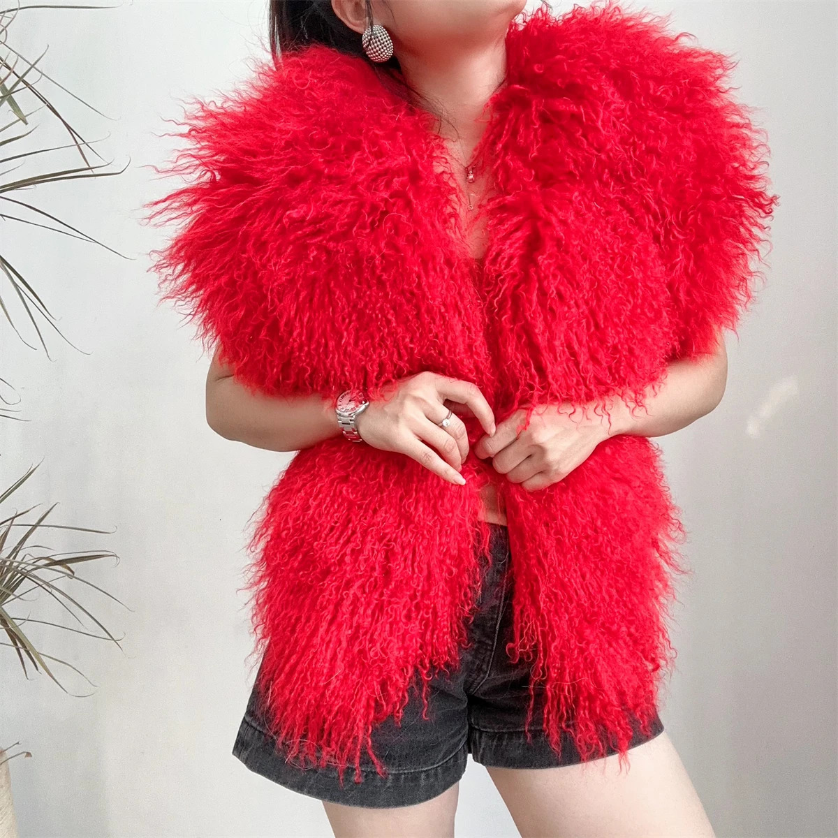 Streetwear Real Mongolian Sheepskin Fur Vest Women Sheep Halter Top vest 251014