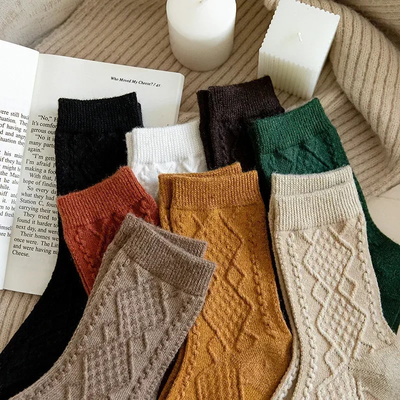 Winter Cashmere Wool Woman Socks Solid Japanese Style Harajuku Retro Long Socks Women Girls Thermal Vintage Streetwear Crew Sock 251029