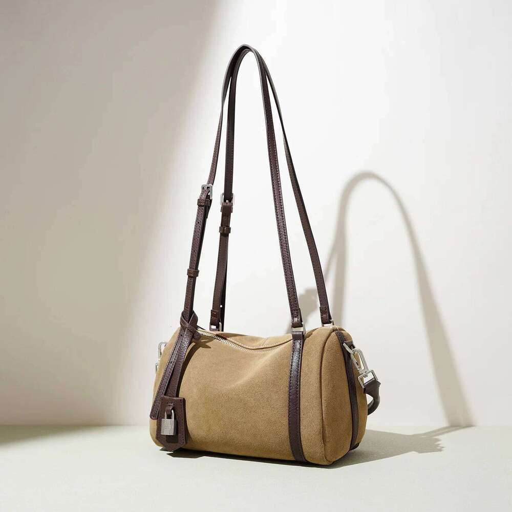 Suede Women's Armpit Autumn New Niche Design Frosted Cowhide Lock Pendant Antique Fashion Single Room Crossbody Bag Suotong1029