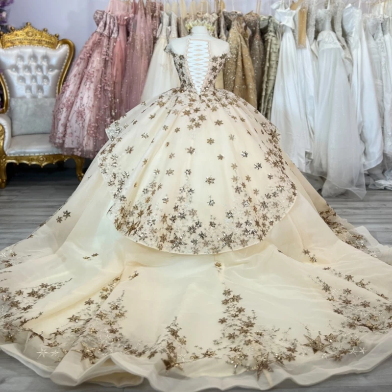 Khaki Shiny Ball Gown Quinceanera Dresses Off The Shoulder Gold Applique Beads Tull Party Birthday Sweet 16 Dress Vestidos 15 Anos