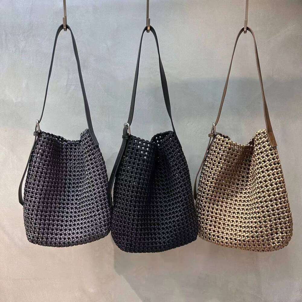Hand-Woven Underarm Tote Large Capacity Silk Woven Vacation Beach High Quality Hollow Single Shoulder Crossbody Bag Suotong1029