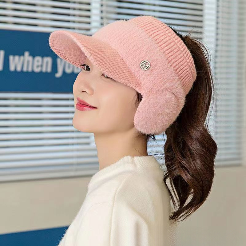 Ear Protection Duckbill Cap for Women, Autumn and Winter Cold-Proof Knitted New Style Open-Top Fashionable Wool Cycling Hat, Face-Slimming