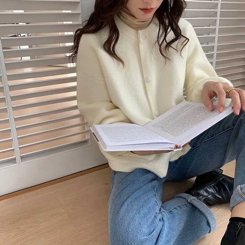 Fresh and Sweet Women Spring and Autumn New Spliced ONeck Button Pocket Fashion Solid Loose Casual Longsleeved Knitted TopT251028