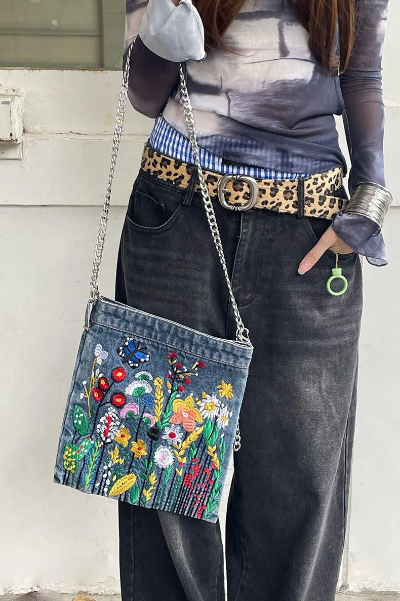 Embroidered flowers women Cowboy shoulder bag fashion chain ladies messenger bags denim handbag personality trend student bag 251029